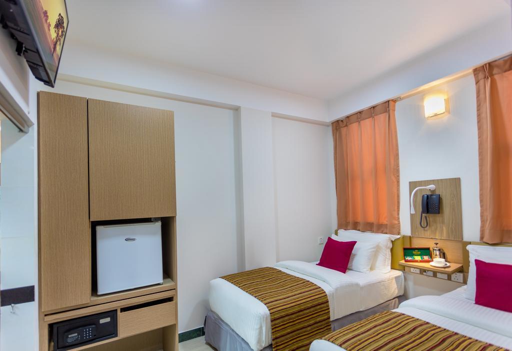 Hotel Novina à Malé Extérieur photo
