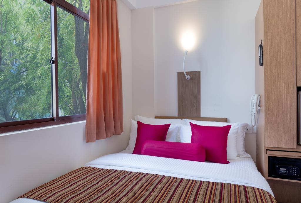 Hotel Novina à Malé Extérieur photo